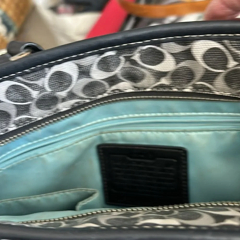 Coach Chelsea Bias Signature Shoulder Bag Purse